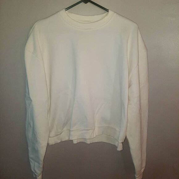 H&M Soft Cream Basic Essential Crewneck Sweatshirt Size Large - Picture 1 of 3